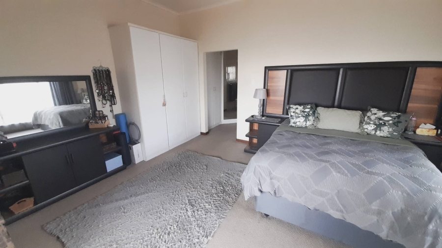 3 Bedroom Property for Sale in Kosmos Ridge North West